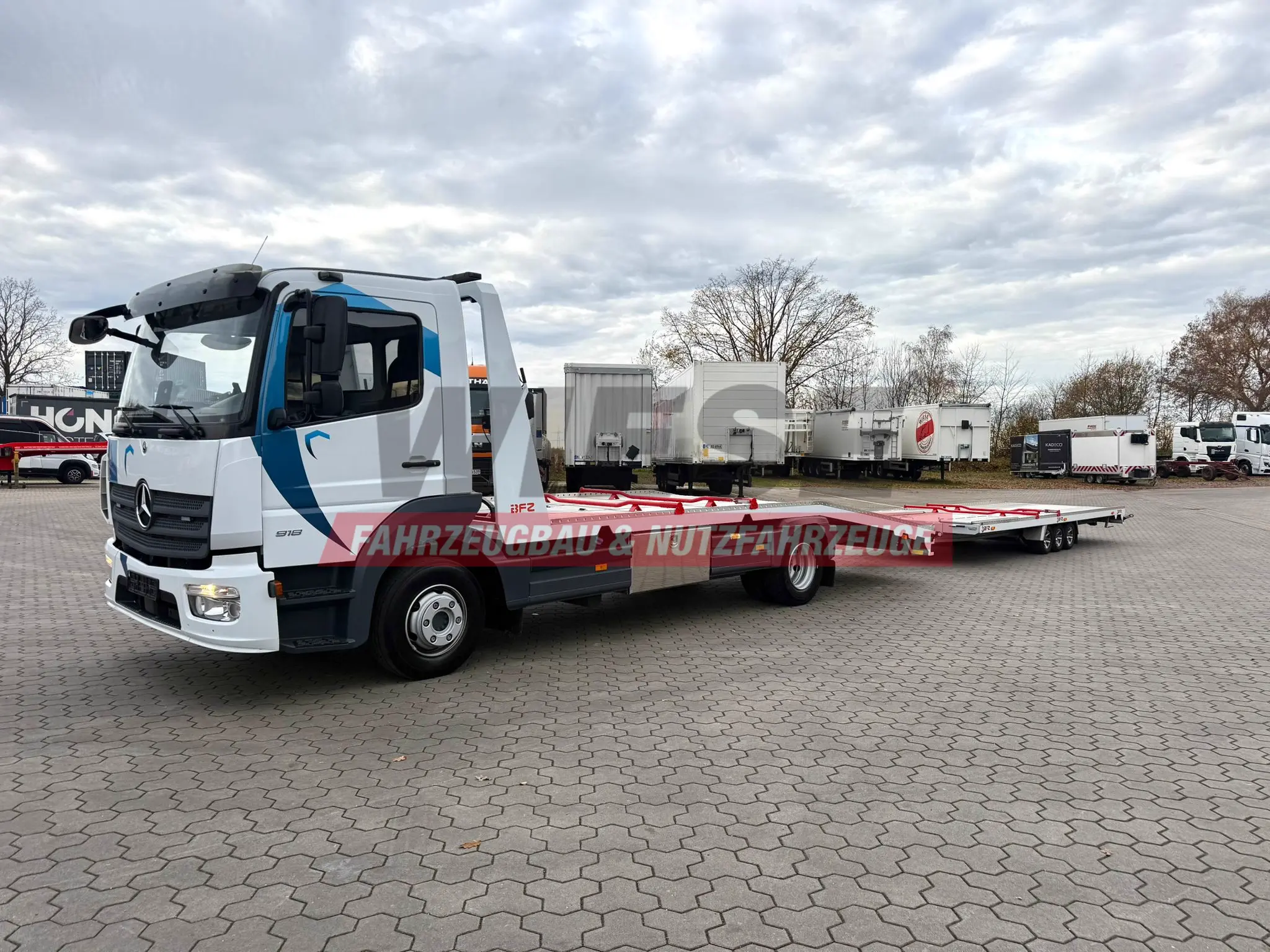 Mercedes-Benz Atego 918L Autotransporter mit BFZ Anhänger