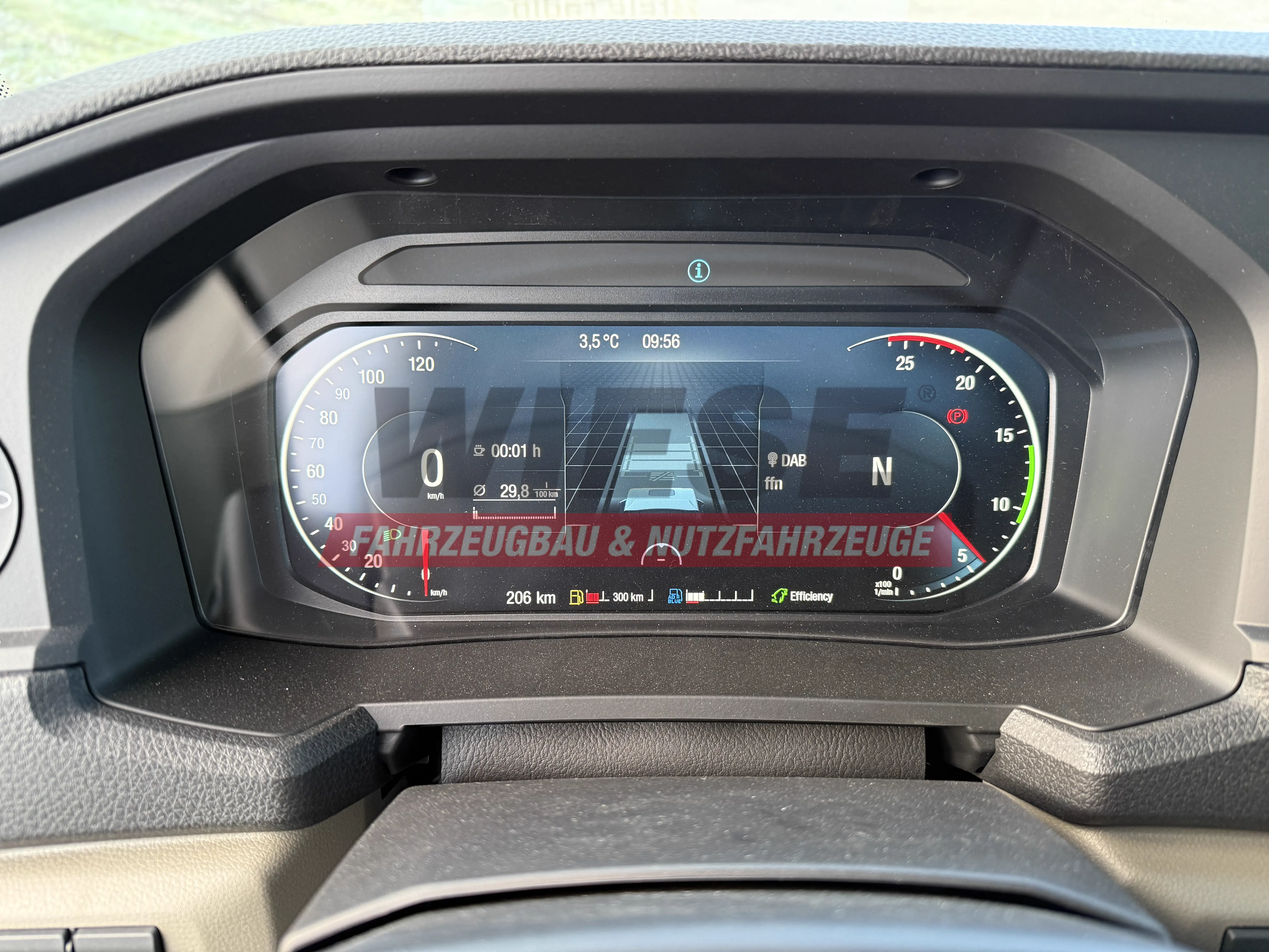 MAN Baumaschinen- Arbeitsbühnentransporter Rampen