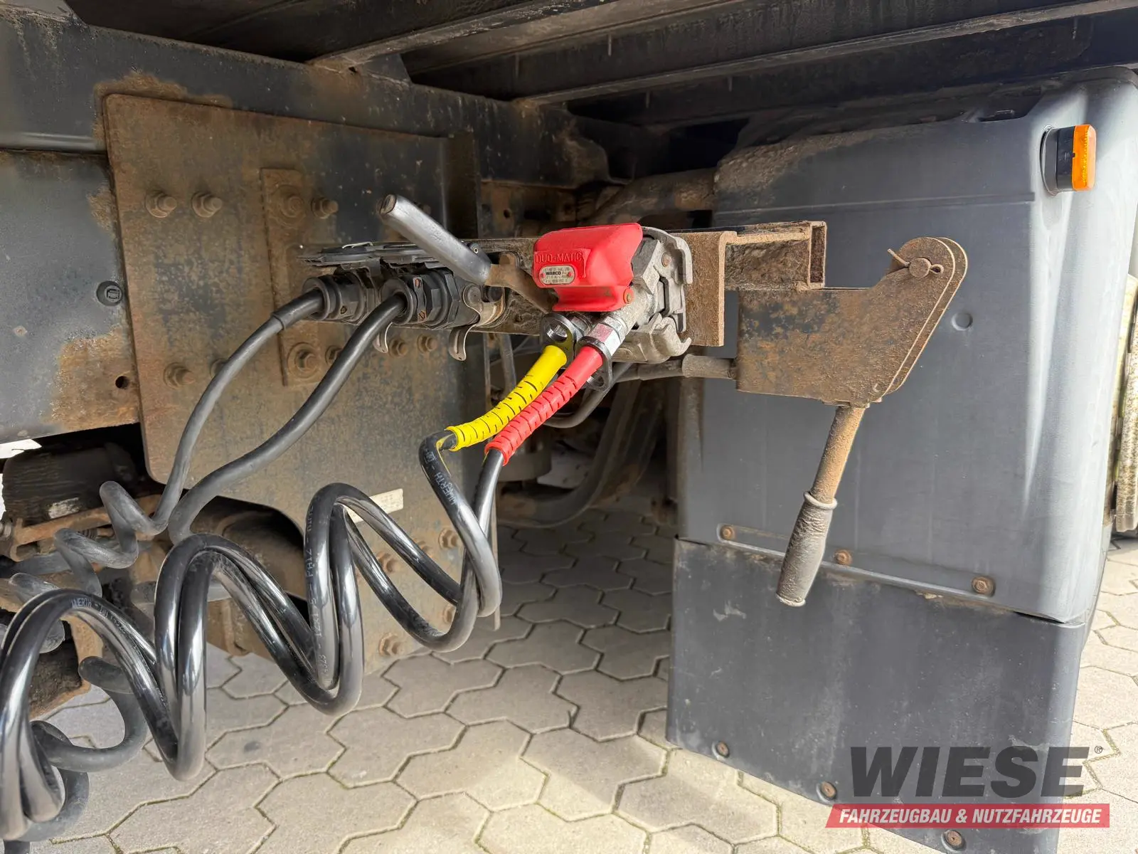 MAN TGA mit Kofferaufbau/Getränkeaufbau + Anhänger