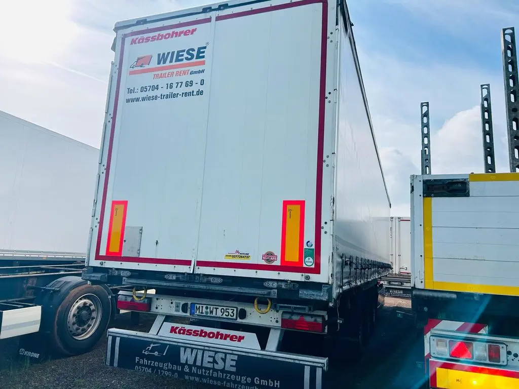 Kässbohrer Schiebeplanen Auflieger