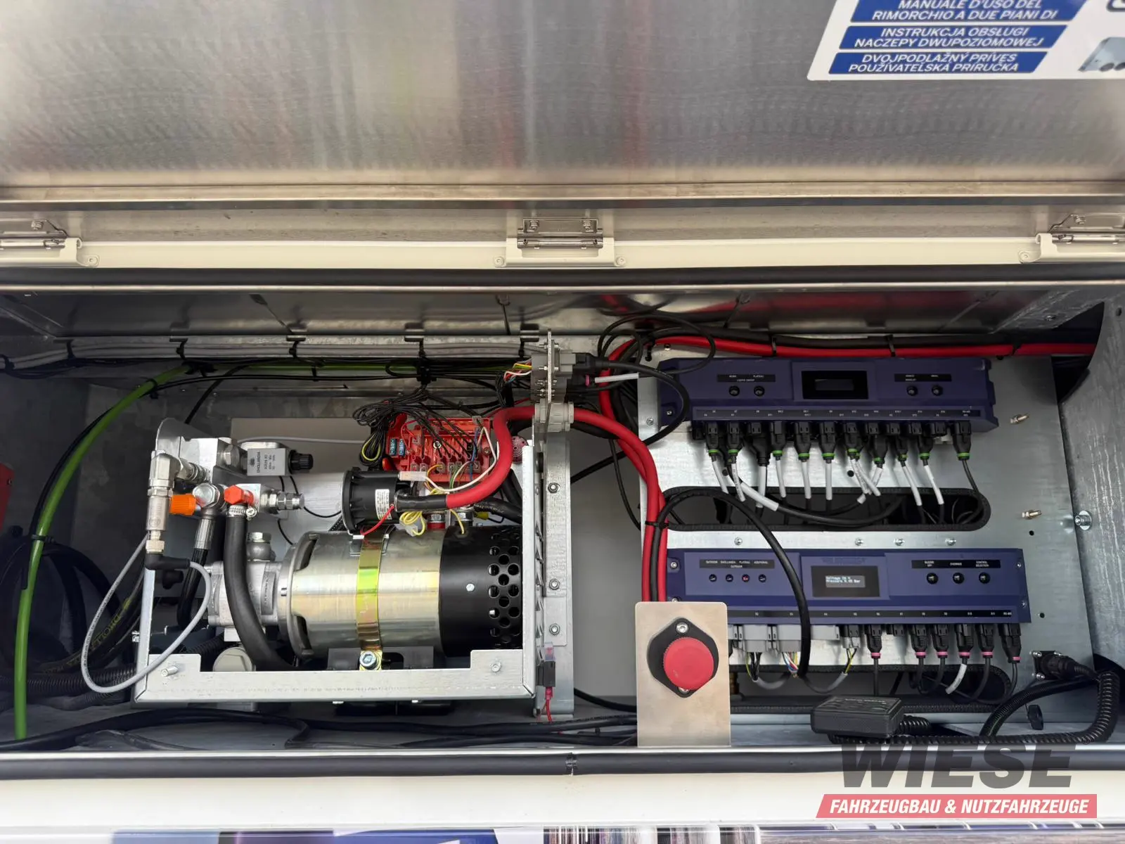 Wiese Doppelstock Trailer 60% mehr Ladefläche