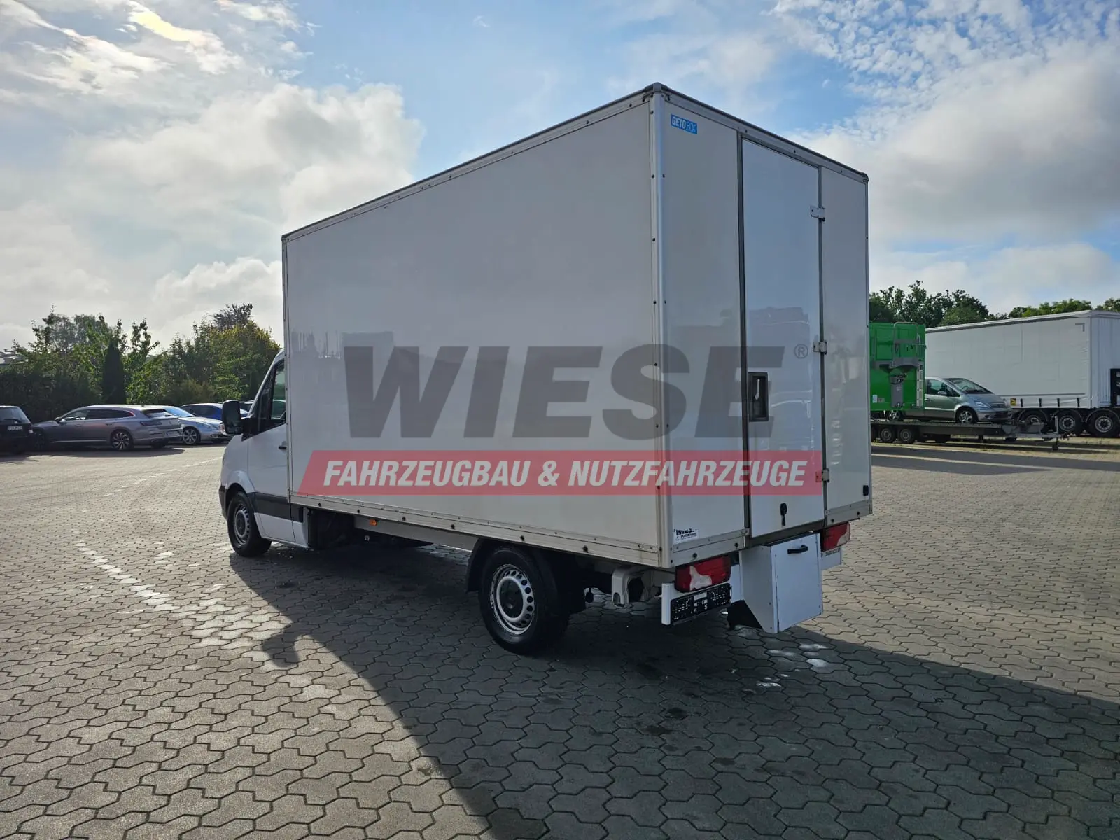 Mercedes-Benz Sprinter mit Kofferaufbau