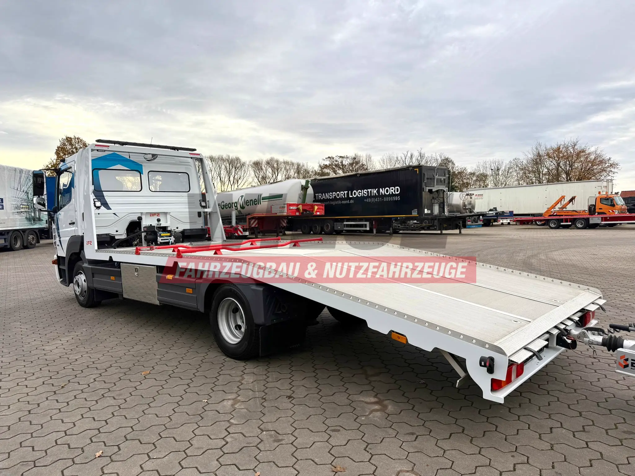 Mercedes-Benz Atego 918L Autotransporter mit BFZ Anhänger