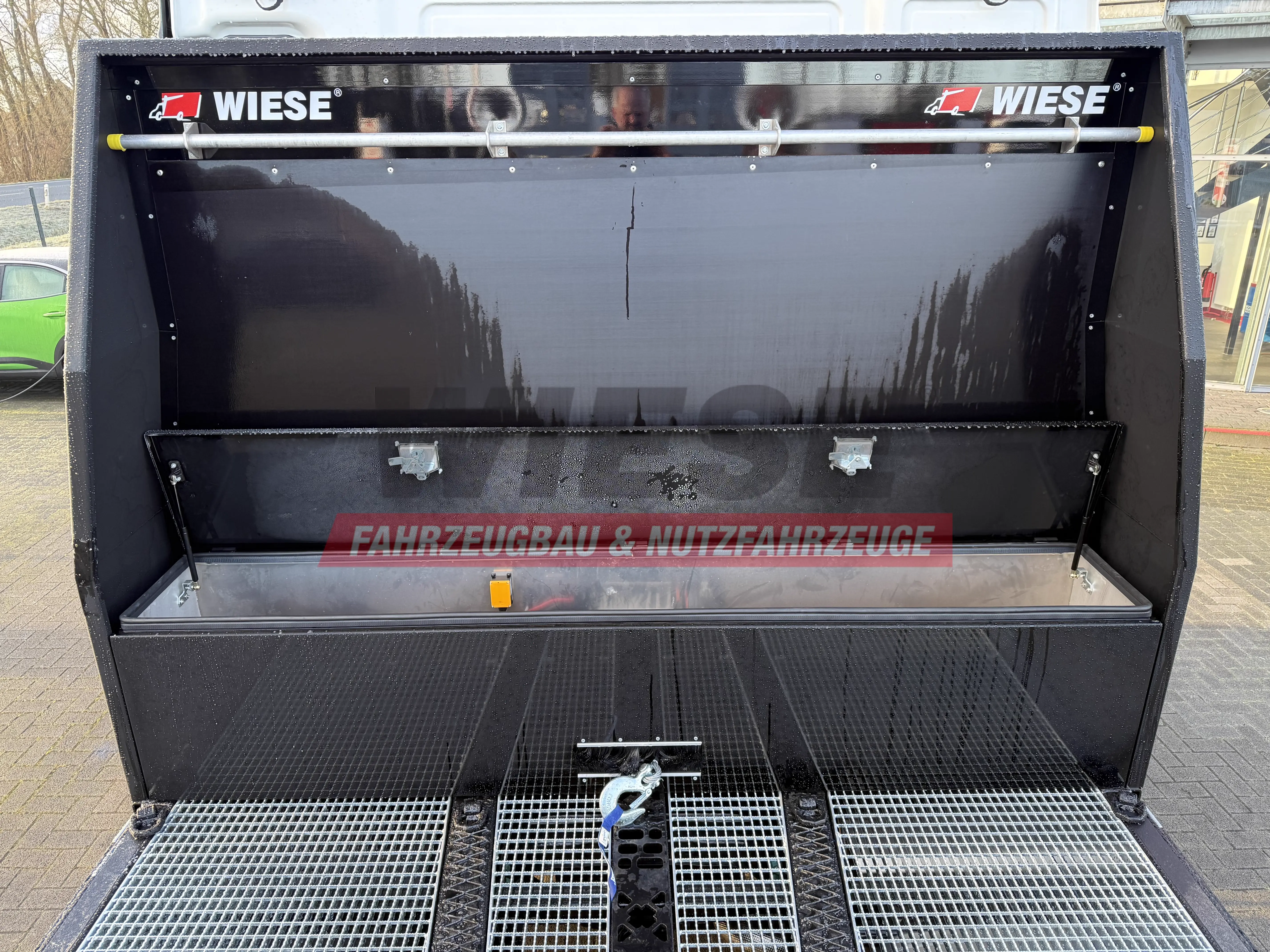 MAN Baumaschinen- Arbeitsbühnentransporter Rampen