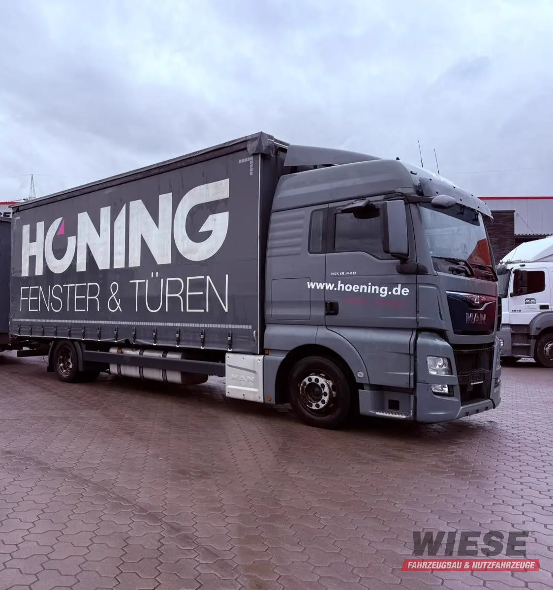MAN TGX 18.440 LL Volumen LKW mit Staplerhalterung