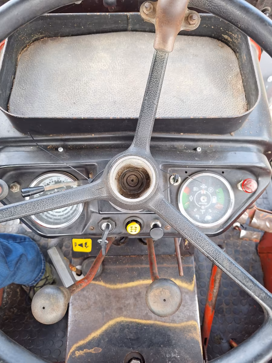 Andere IHC 833 Allrad Kabine