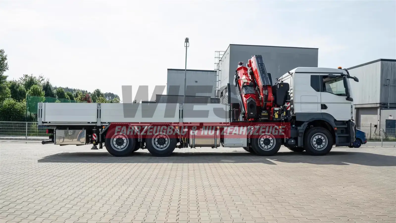 MAN 35.470 8x2 Kran F710 RA2.26
