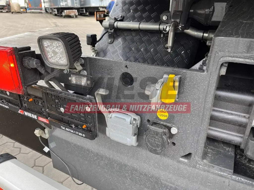 Volvo FH 500 8x4 Kran F820