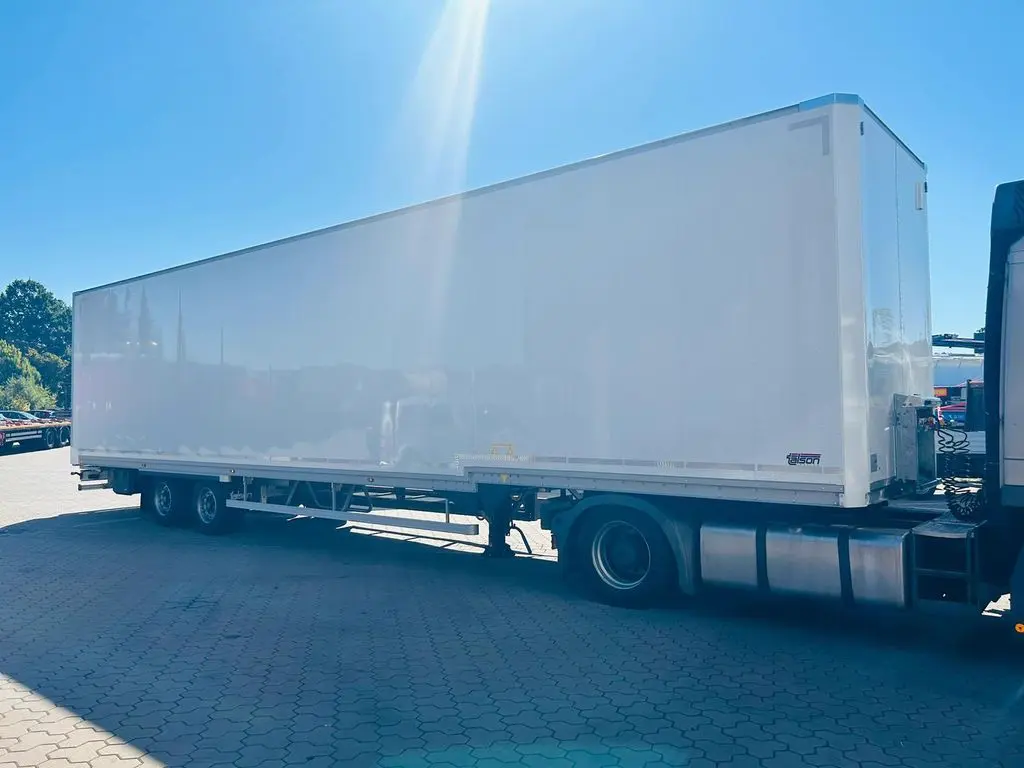 Talson 2-Achs Mega Kofferauflieger  Event Trucking