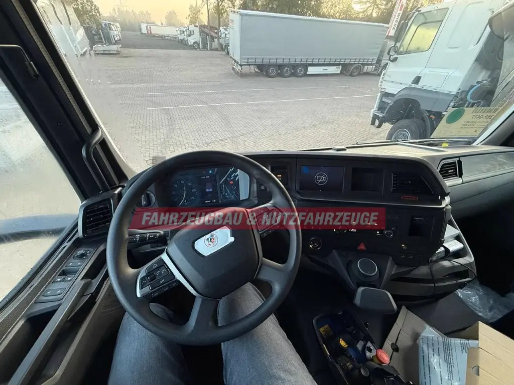 MAN MAN TGS 26.470 6x4 - HydroDrive - Fassi Kran