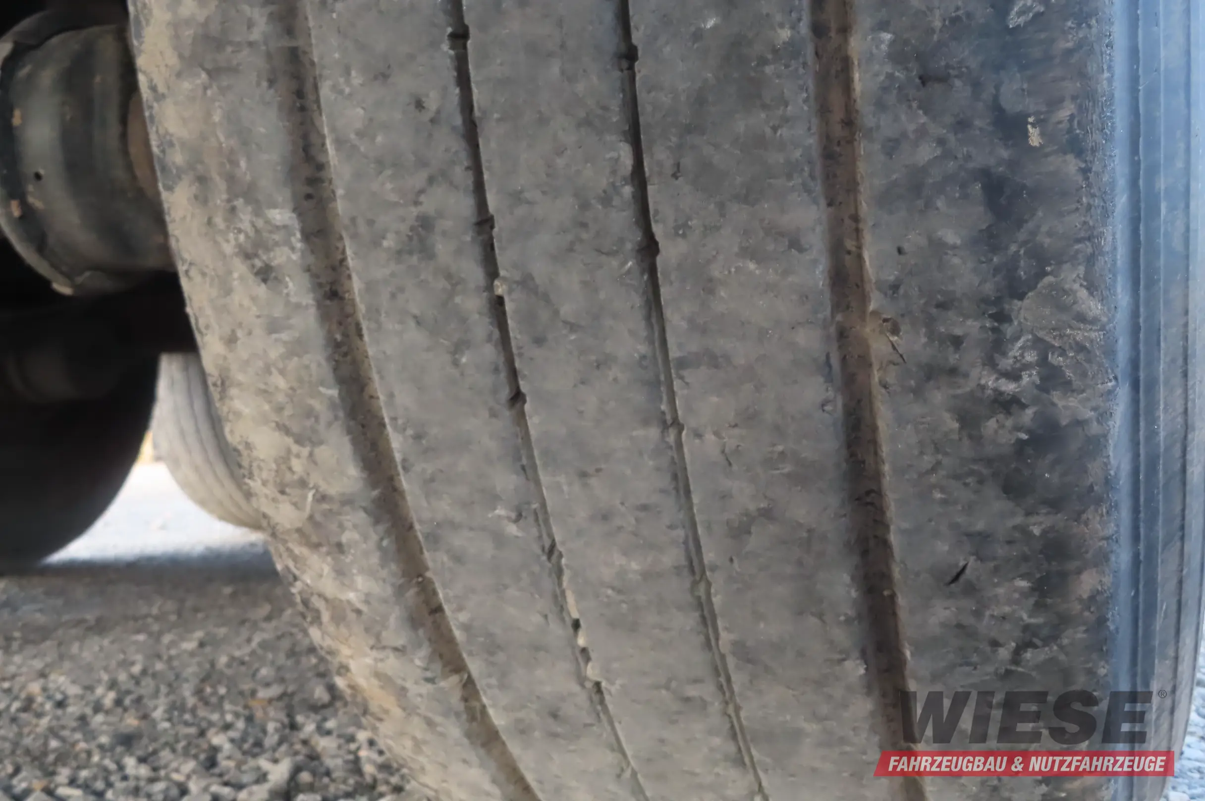 Benalu Benalu Kipper Landliner 50m³