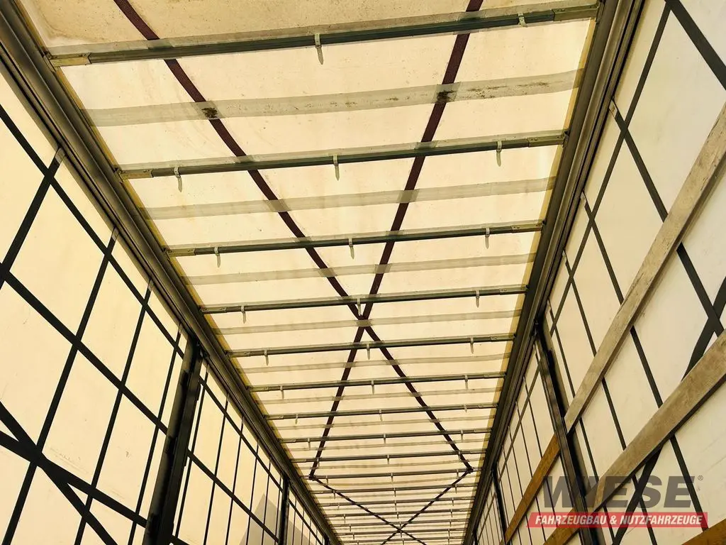 Kässbohrer Schiebeplanen Auflieger