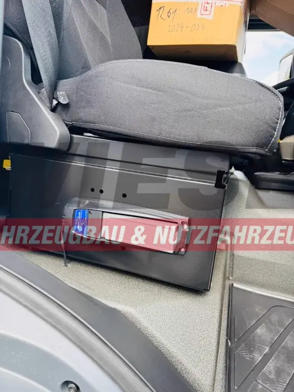 MAN 18.320 4x2 mit Fassi Ladekran Sofort Verfügbar