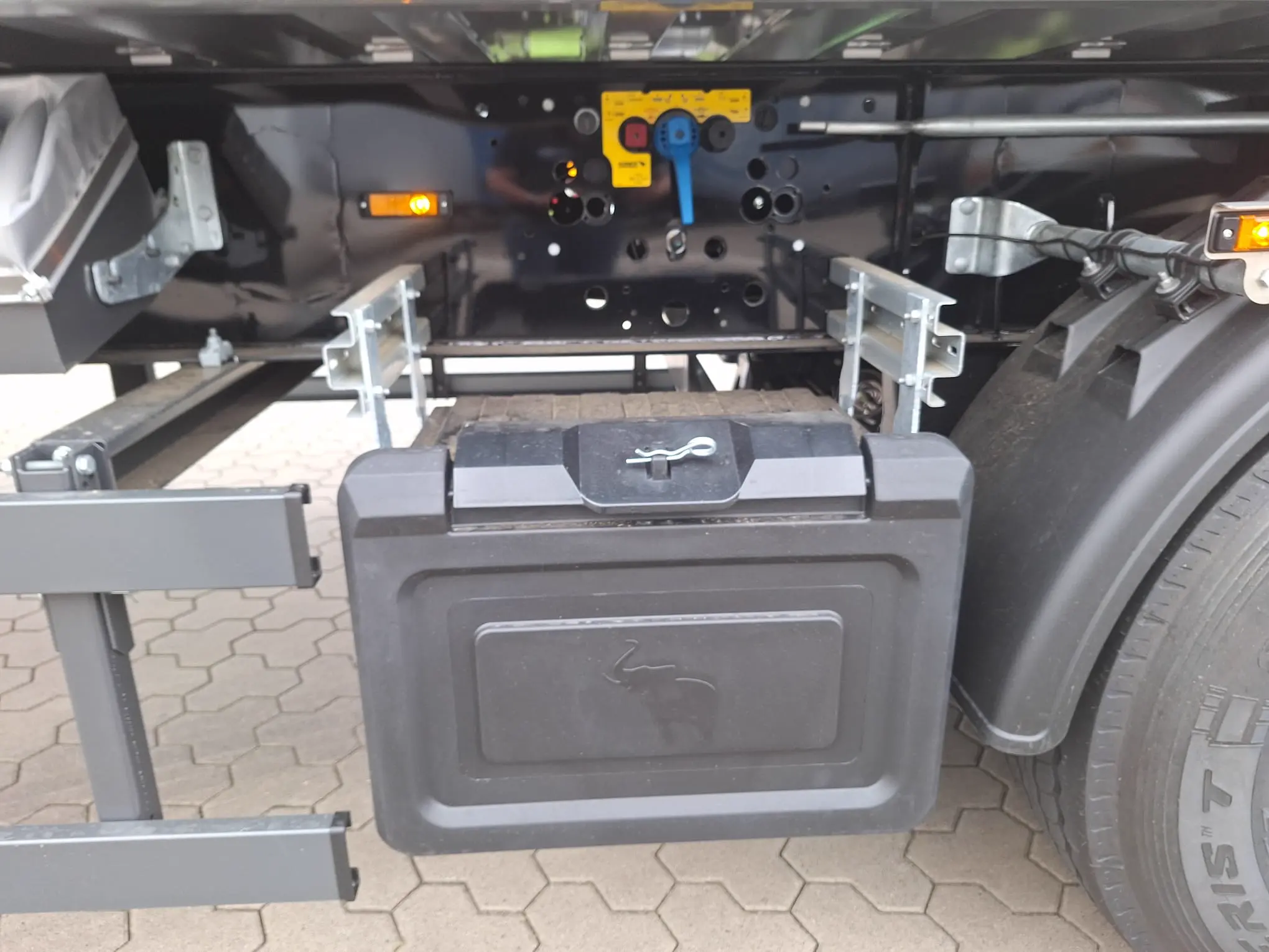 Schmitz Cargobull Kipper 52m³ mit gekröpftem Chassis