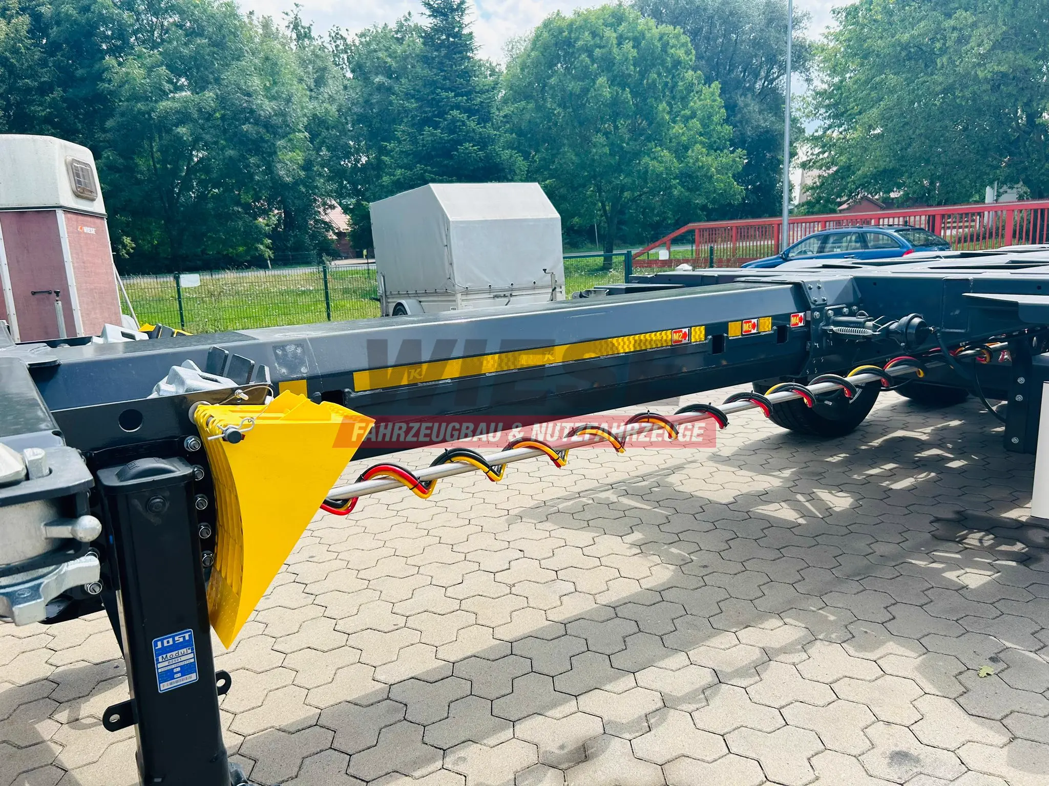 Kässbohrer K.SHG Multi Containerchassis ausziehbar