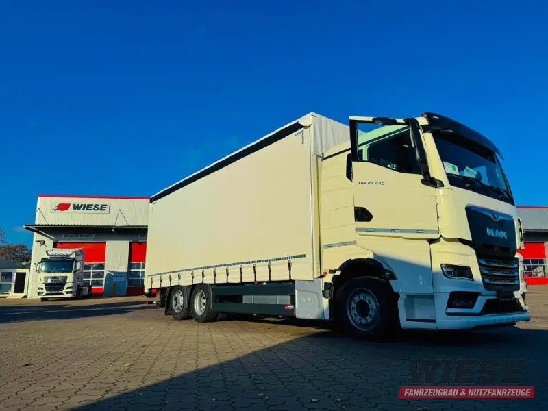 MAN MAN TGX 26.440 6x2-4 LL CH