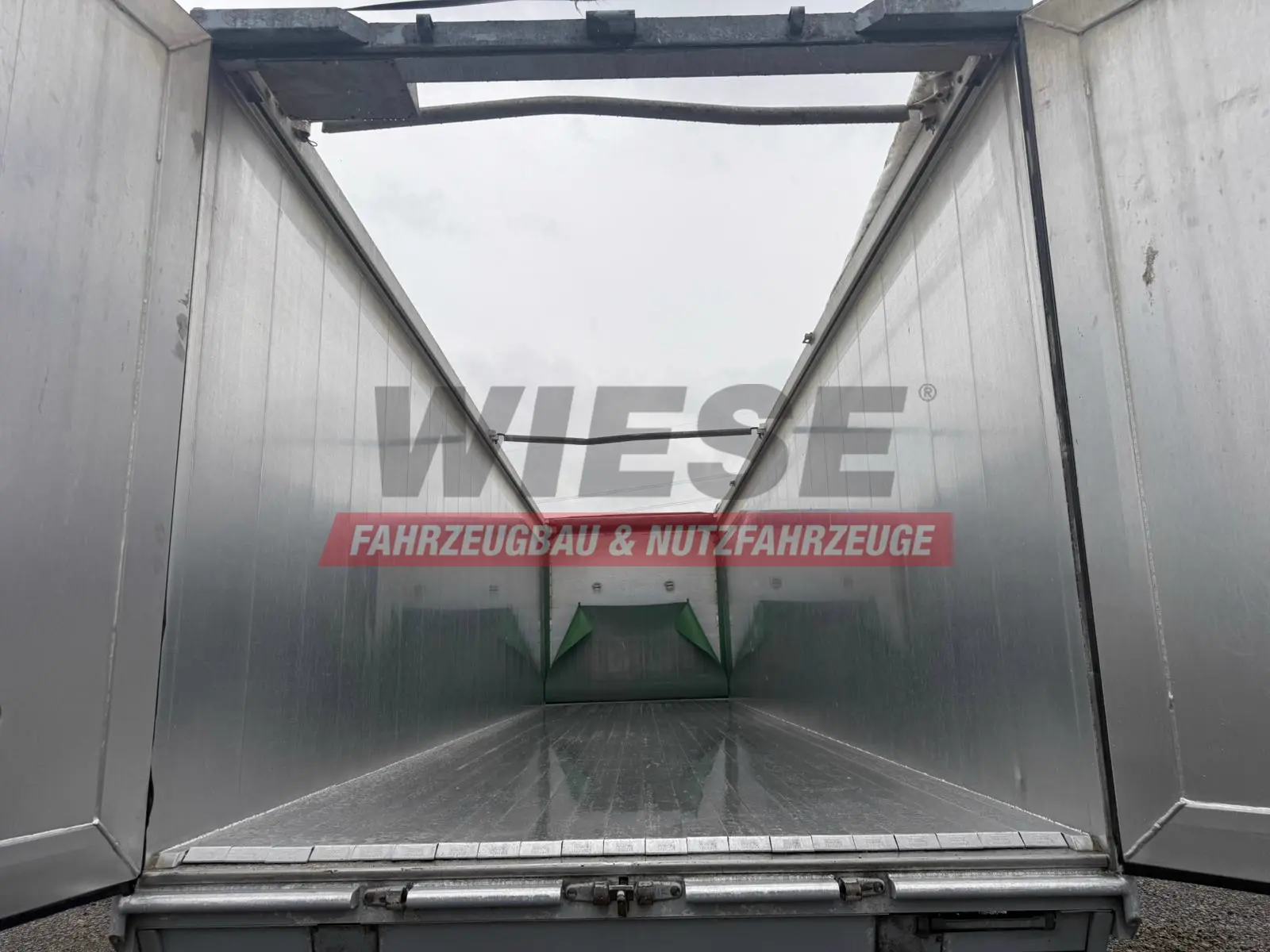 Knapen K200 Agrar 60 m³ 6mm Boden Powersheet