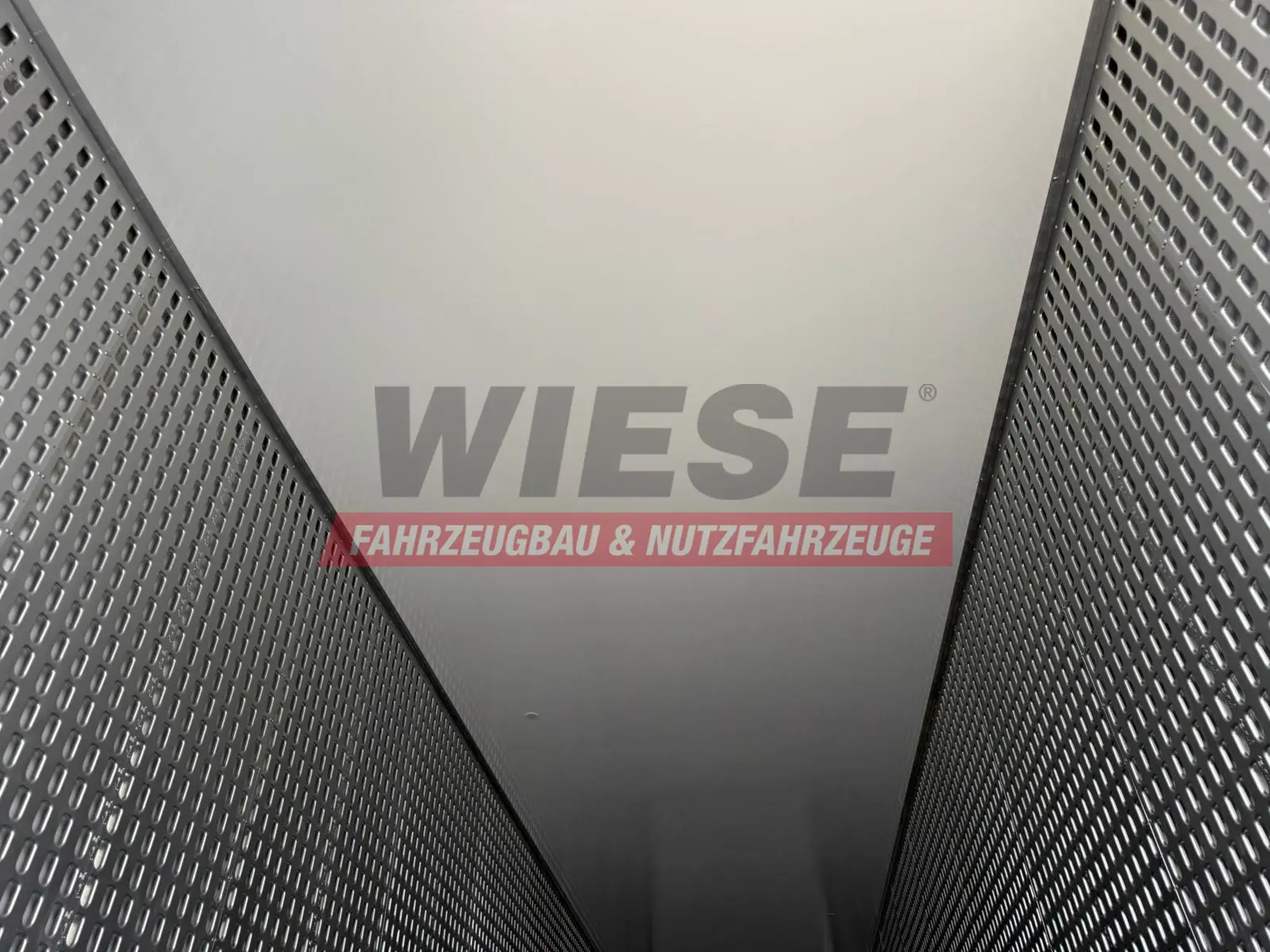 Talson TGG TAL 12/18 Mega Kofferauflieger Kleidung 99m³