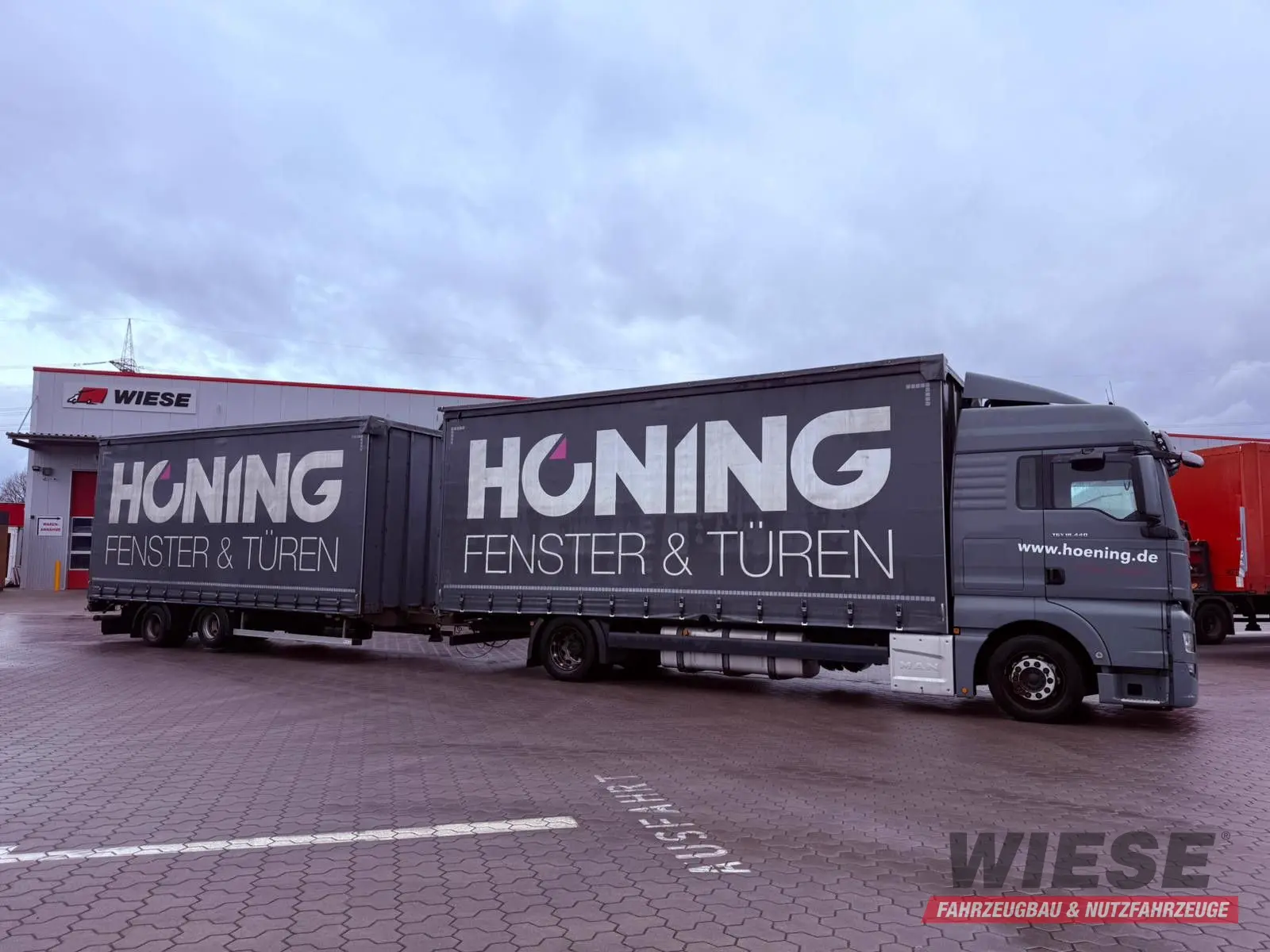 MAN TGX 18.440 LL Volumen LKW mit Staplerhalterung