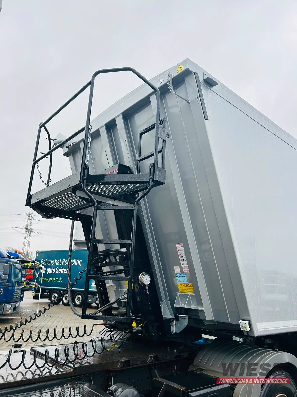 Kempf SKM 36/3 AK 3-Achs Alu Sattelkipper 50m³