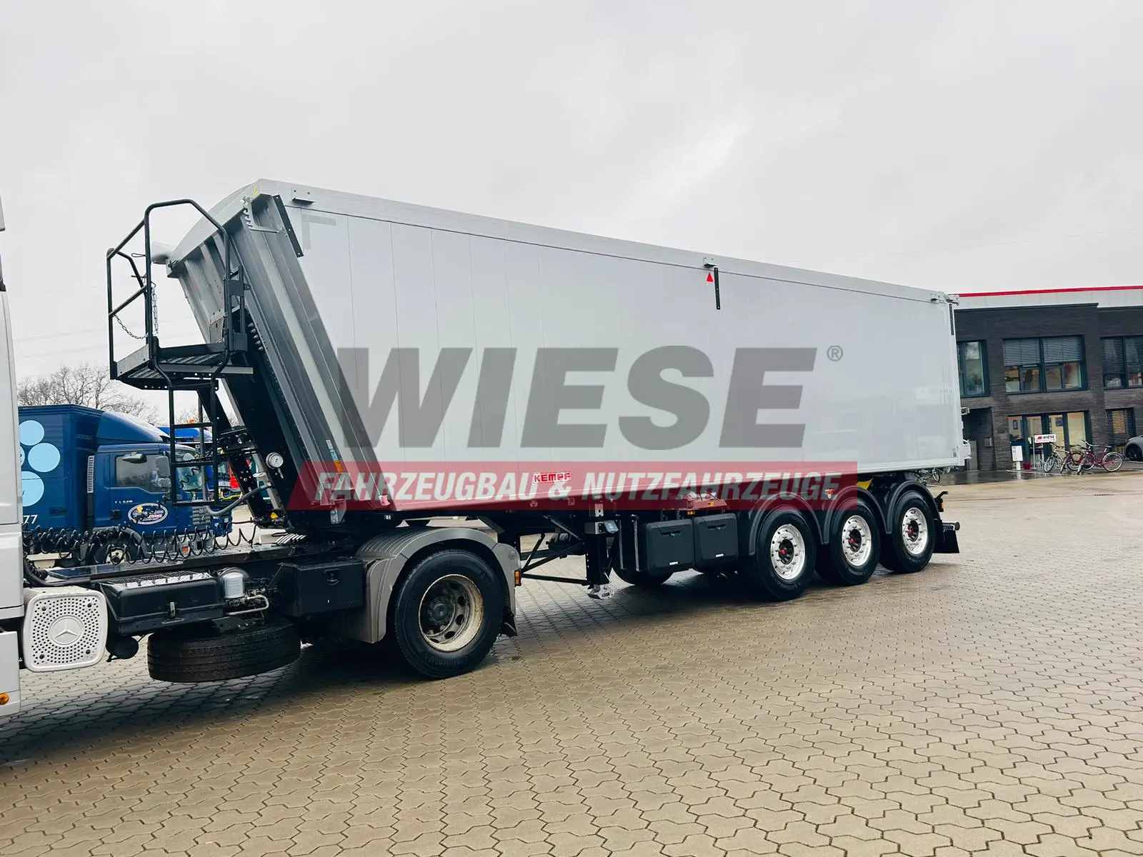 Kempf SKM 36/3 AK 3-Achs Alu Sattelkipper 50m³