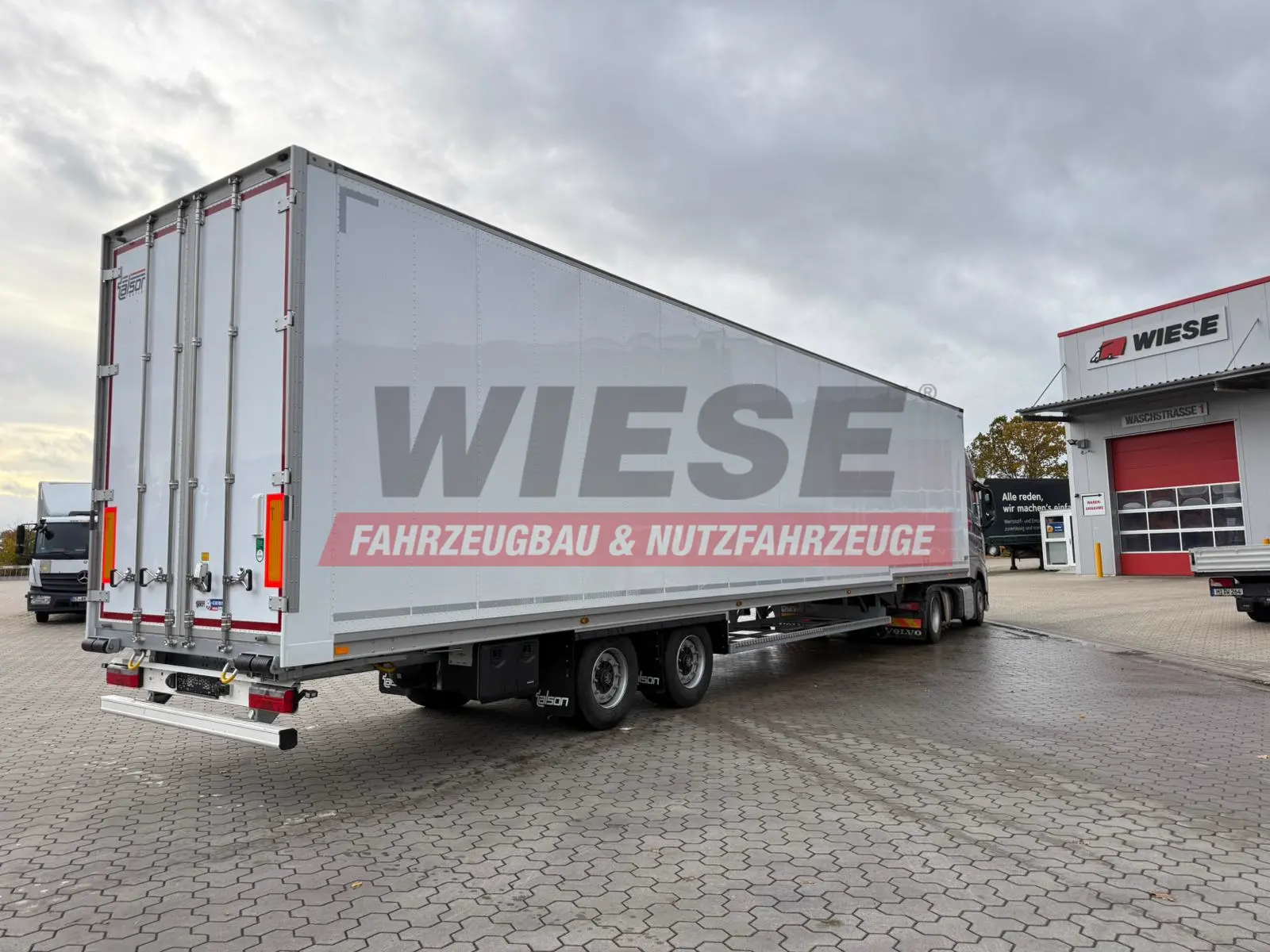 Talson TGG TAL 12/18 Mega Kofferauflieger Kleidung 99m³