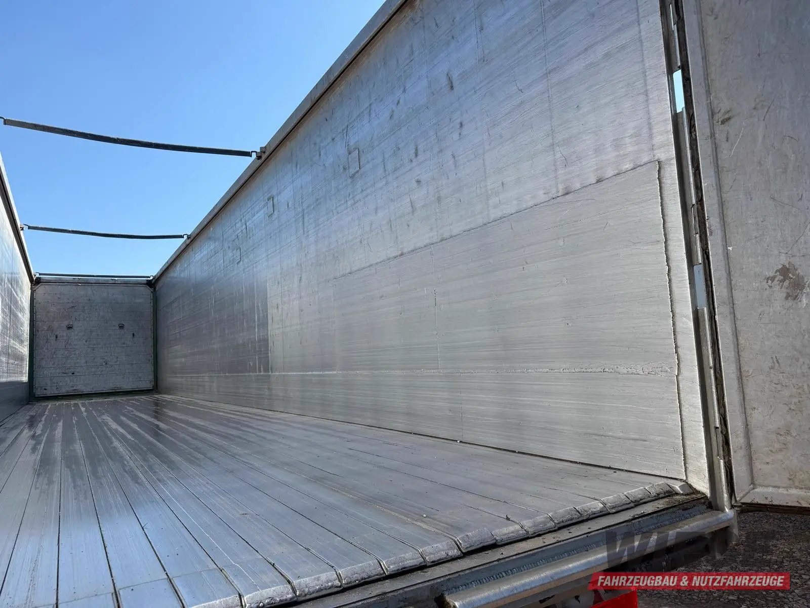 Knapen K100 Schubboden 92m³ 10 mm Boden, top Zustand