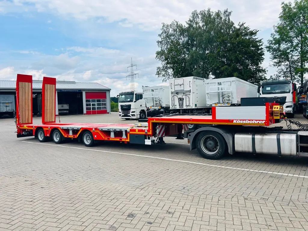 Kässbohrer KSLA RJ Mega Jumbo Tieflader mit Radmulden tele