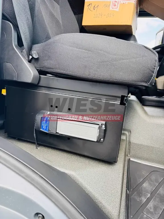 MAN 18.320 4x2 mit Fassi Ladekran Sofort Verfügbar