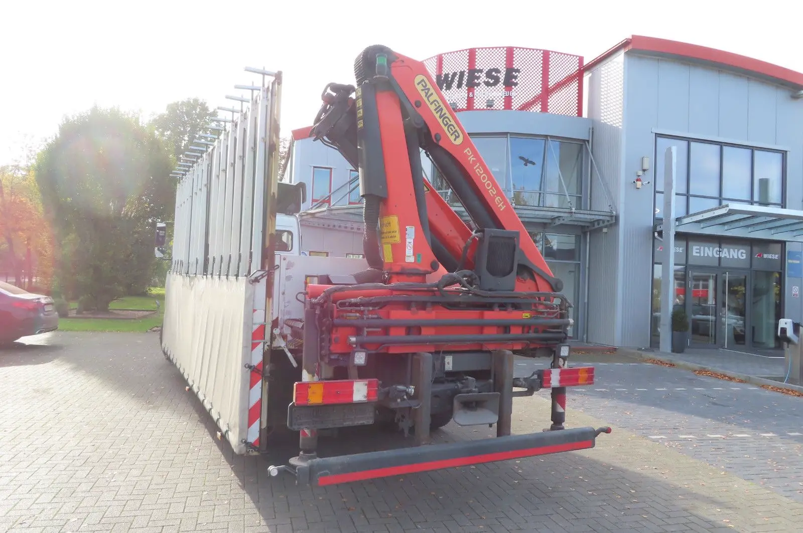 Mercedes-Benz Axor  1833 L - Glastransporter Kran Palfinger