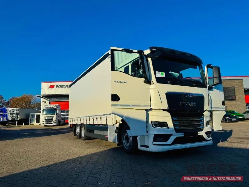 MAN MAN TGX 26.440 6x2-4 LL CH