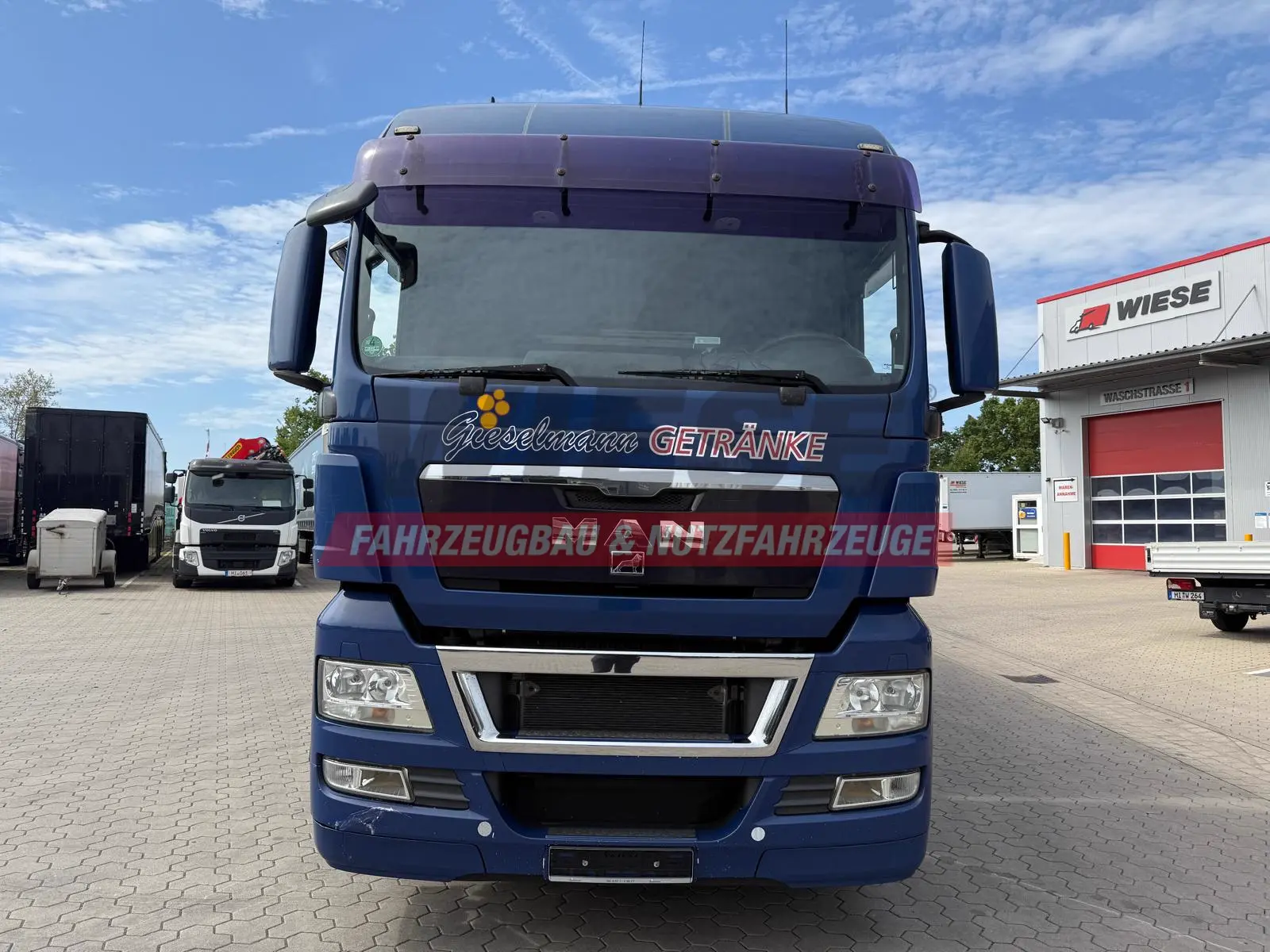 MAN TGA Schwenkwand-Getränkeaufbau incl. Anhänger