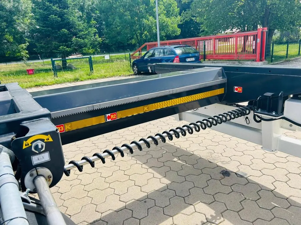 Kässbohrer K.SHG Multi Containerchassis ausziehbar