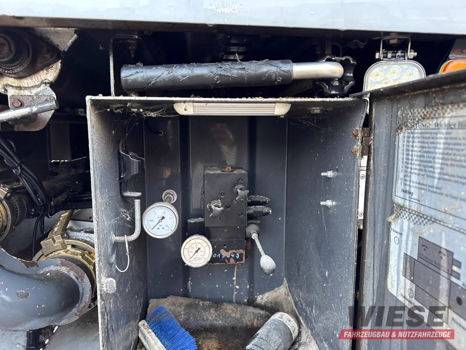 Knapen Knapen K200 3-Achs Schubboden Zellenradschleuse