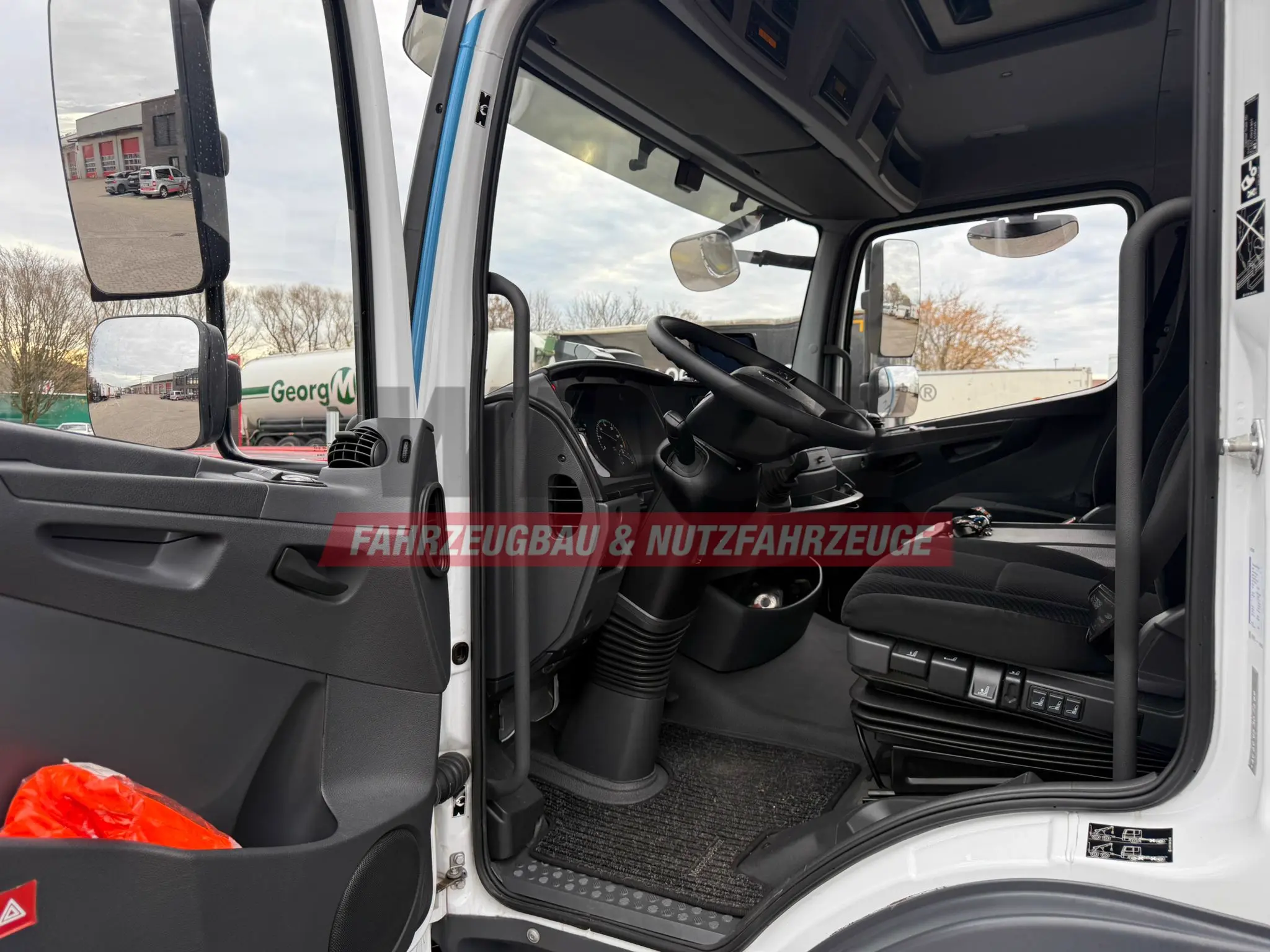 Mercedes-Benz Atego 918L Autotransporter mit BFZ Anhänger