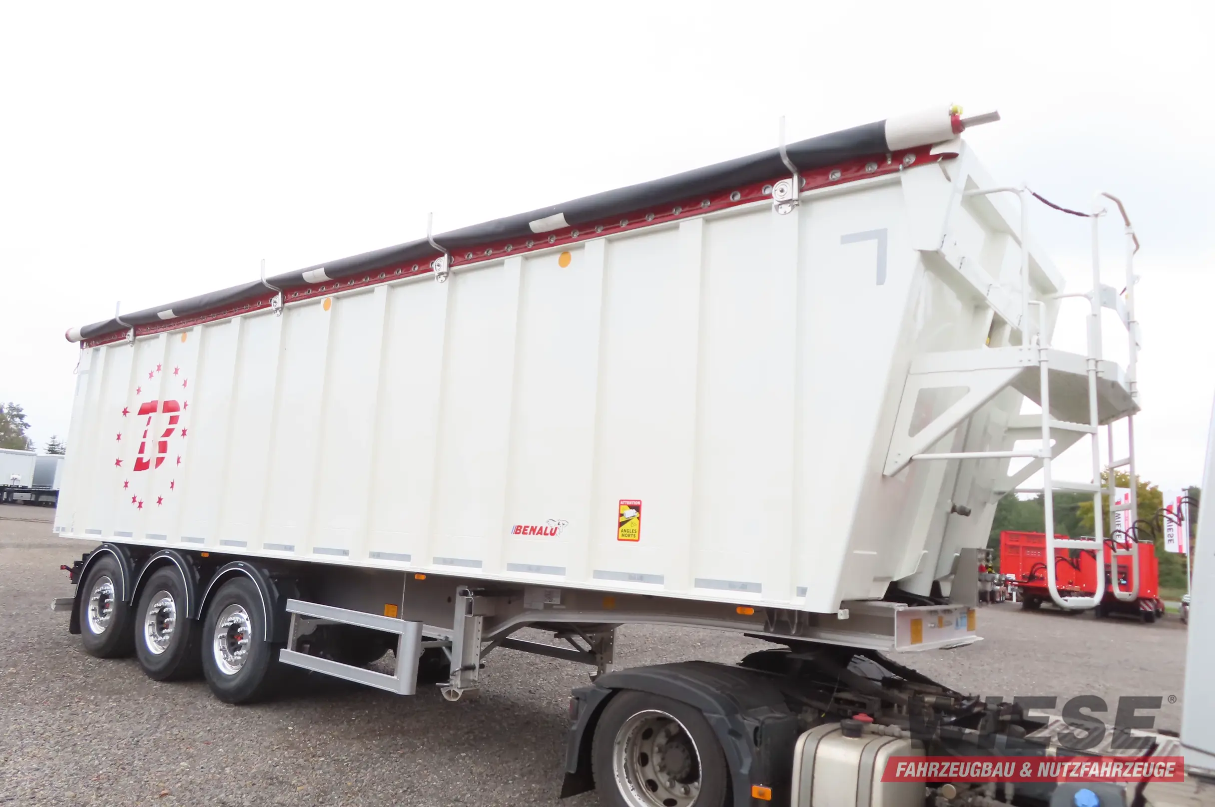 Benalu Benalu Agriliner 9500 H 2200 52m³