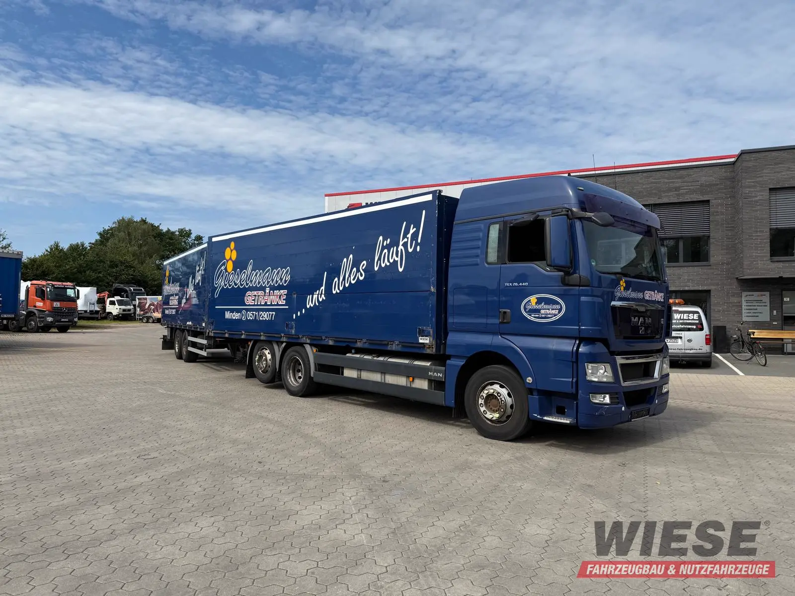 MAN TGA mit Kofferaufbau/Getränkeaufbau + Anhänger