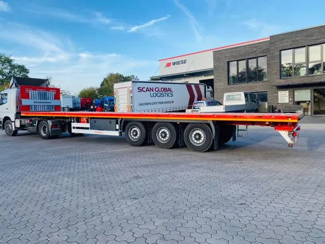 Kässbohrer SPS Maxima Schwerlast Plattform Auflieger