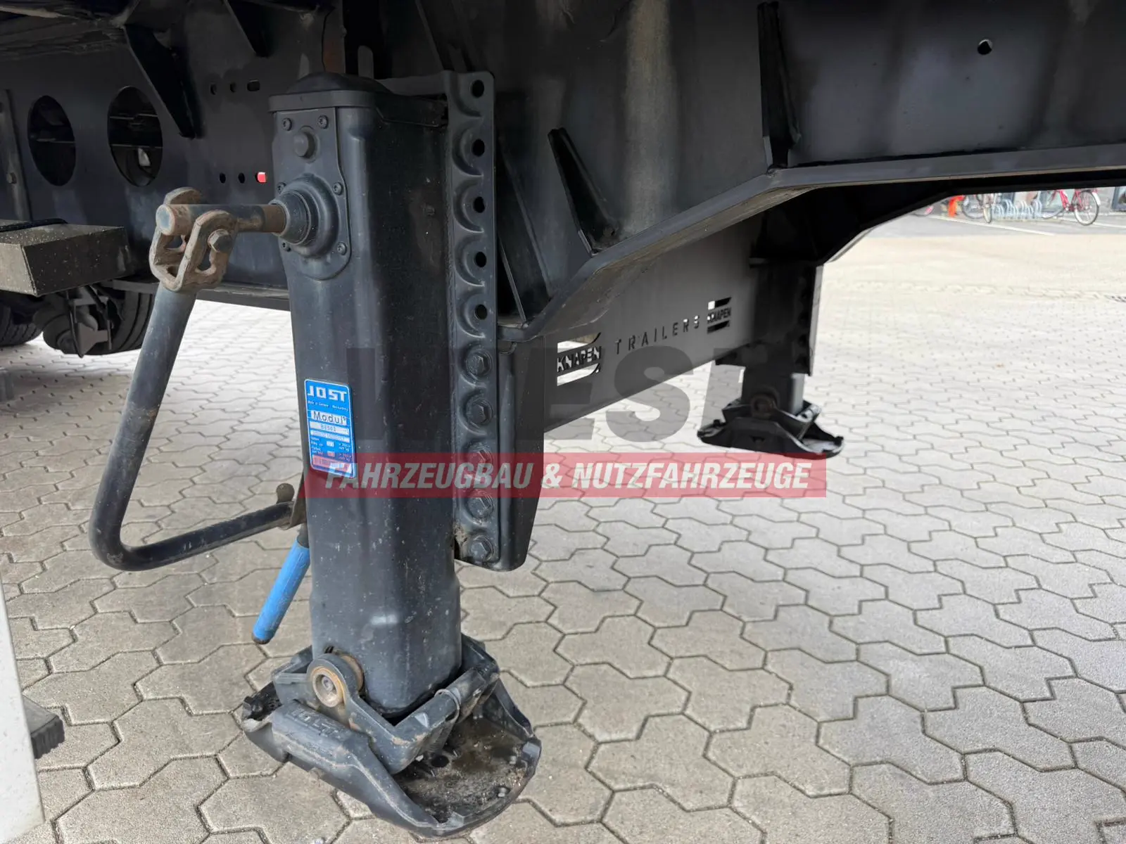 Knapen K502 Seitentüren Schubboden