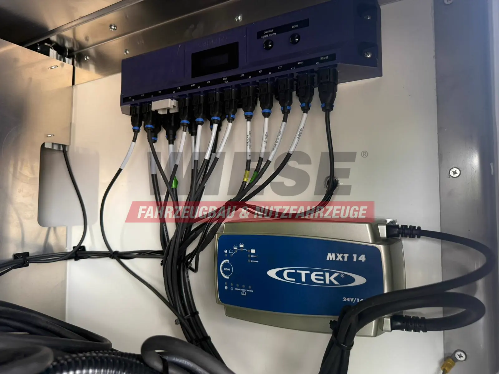 Wiese Doppelstock Trailer 60% mehr Ladefläche