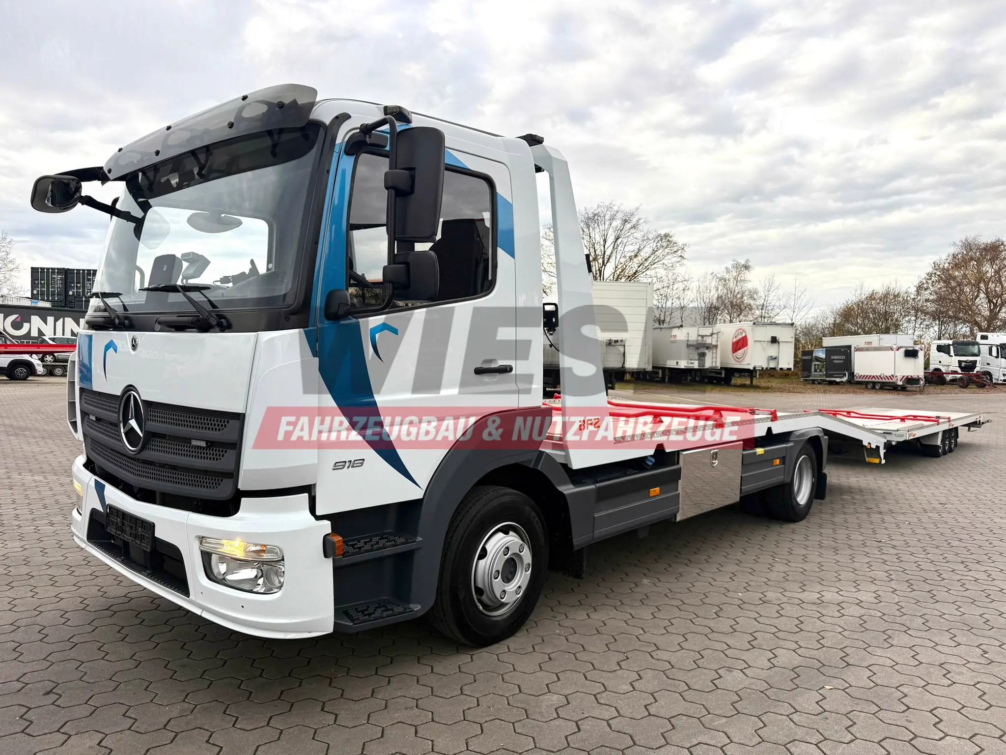 Mercedes-Benz Atego 918L Autotransporter mit BFZ Anhänger