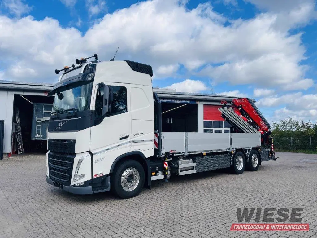 Volvo FH 540 6x2 Container Fassi F545 Heck