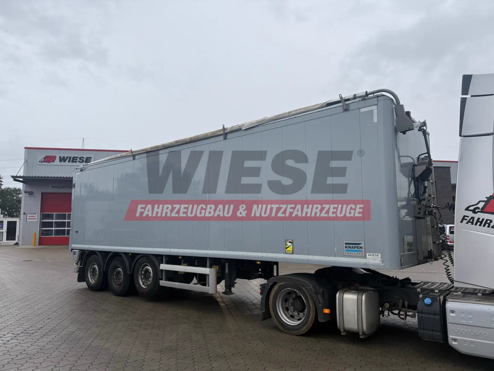 Knapen K200 Agrar 60 m³ 6mm Boden Powersheet