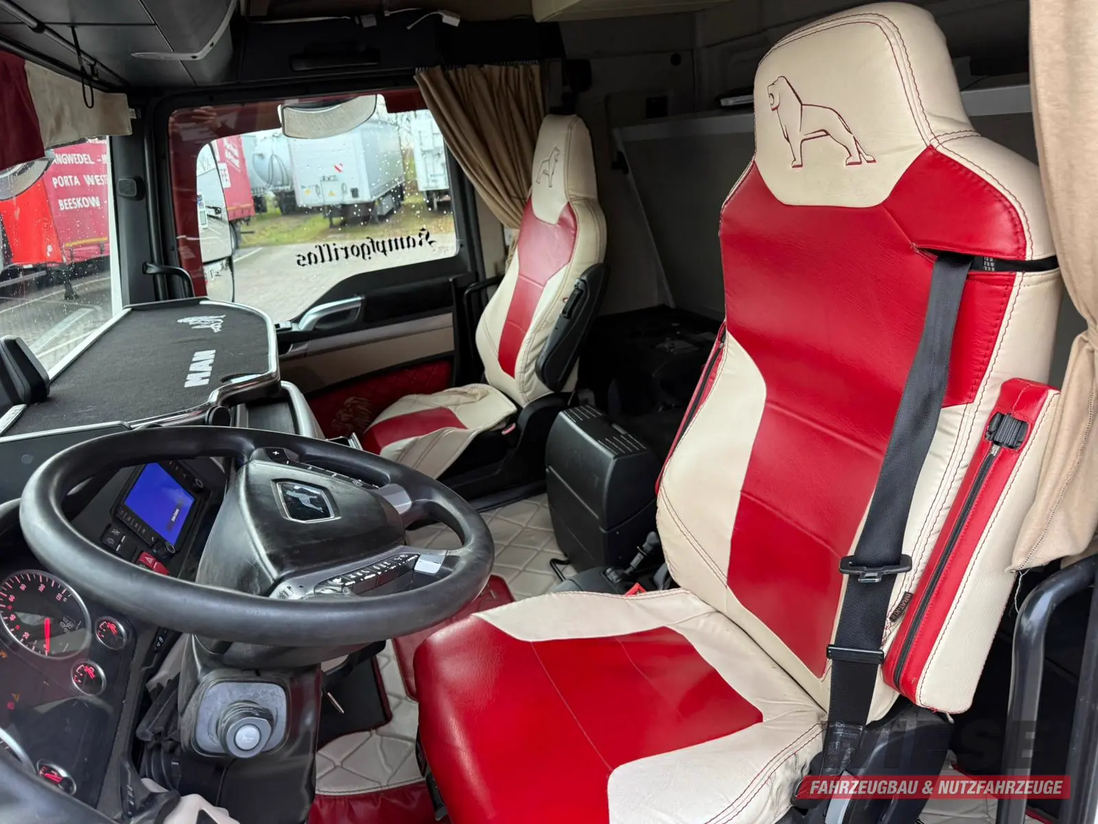 MAN TGX 26.500 6x2 Hydraulik Exklusiv Innenraum