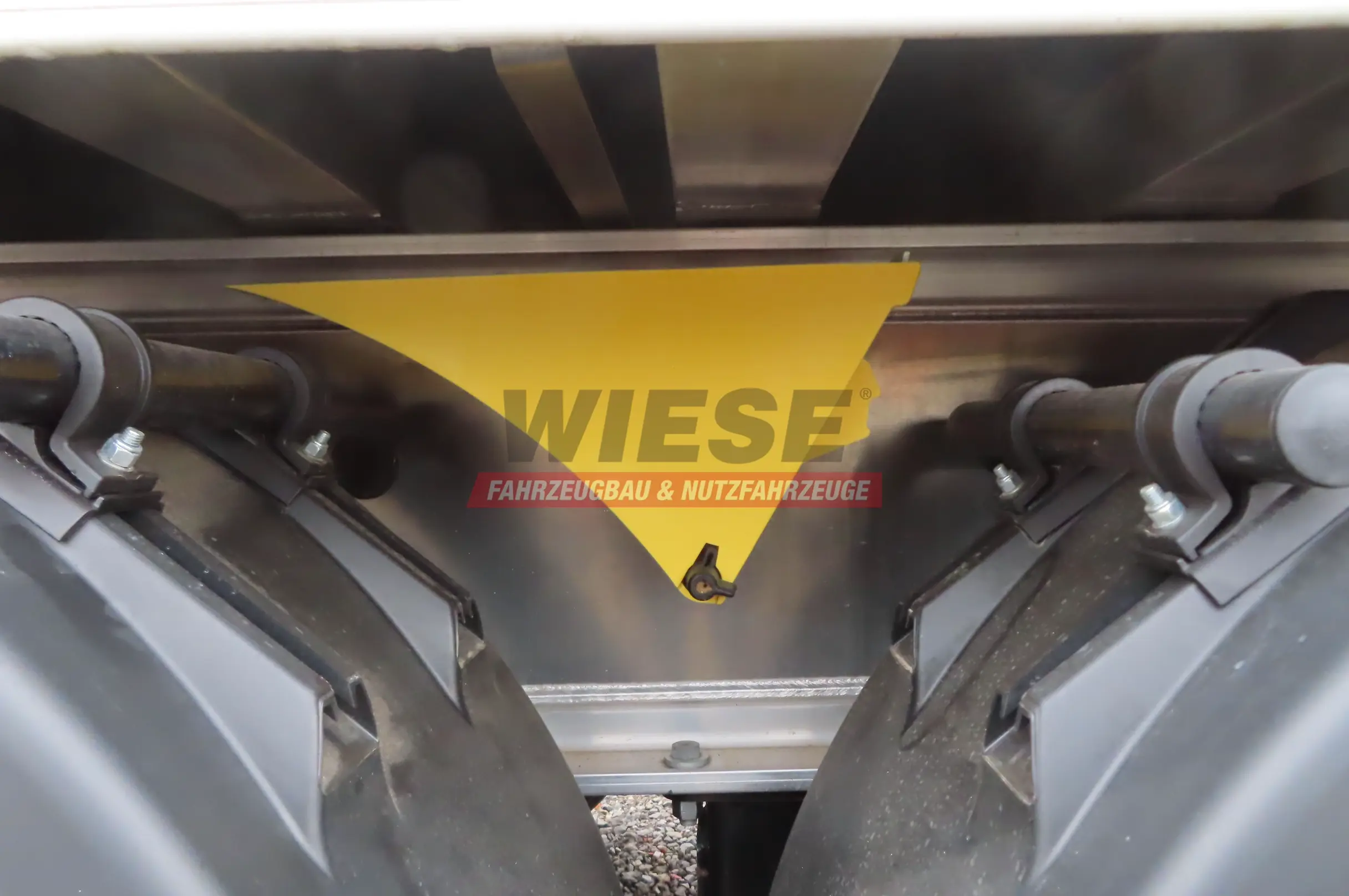 Benalu Benalu Agriliner 9500 H 2200 52m³