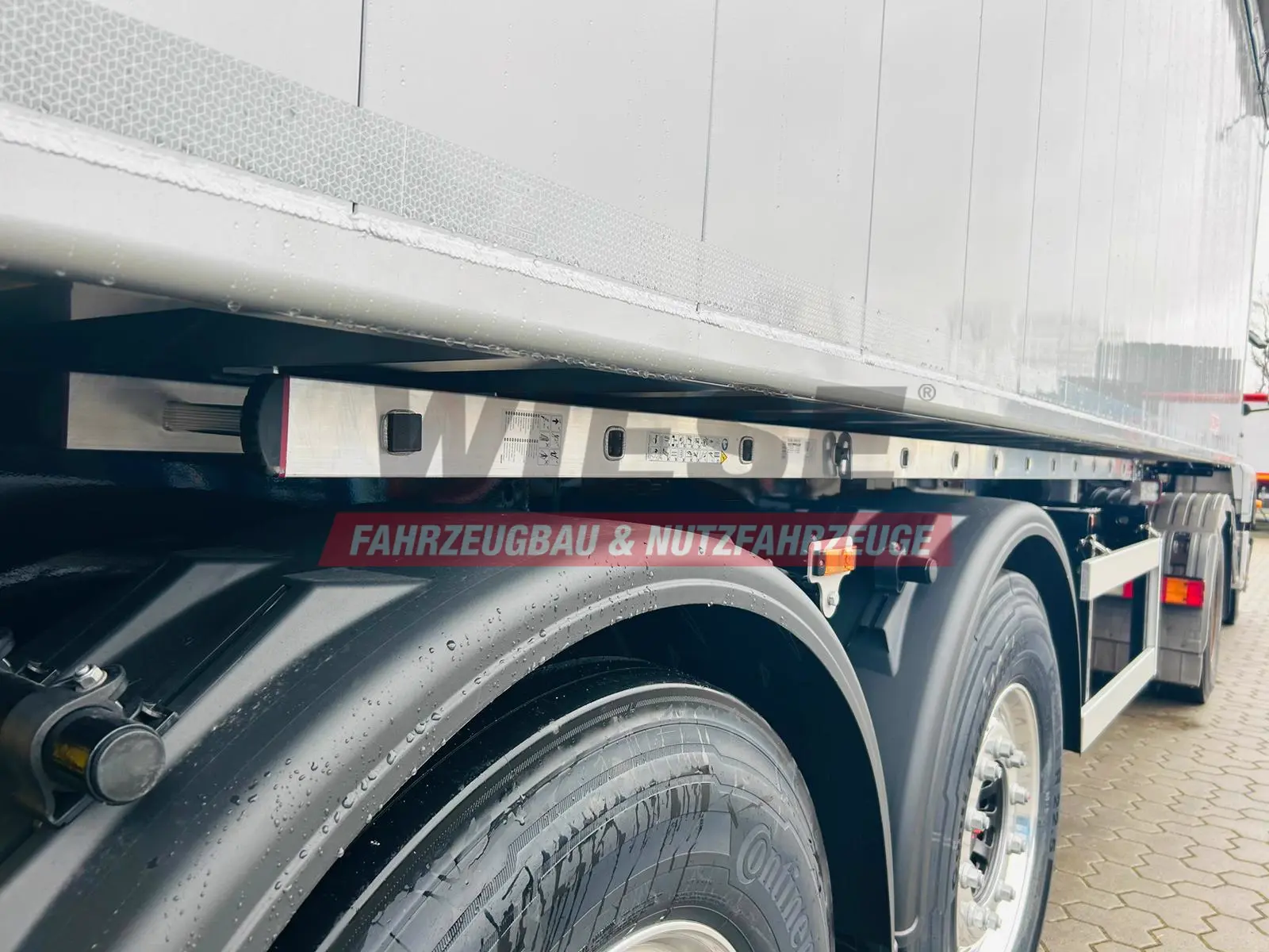 Kempf SKM 36/3 AK 3-Achs Alu Sattelkipper 50m³