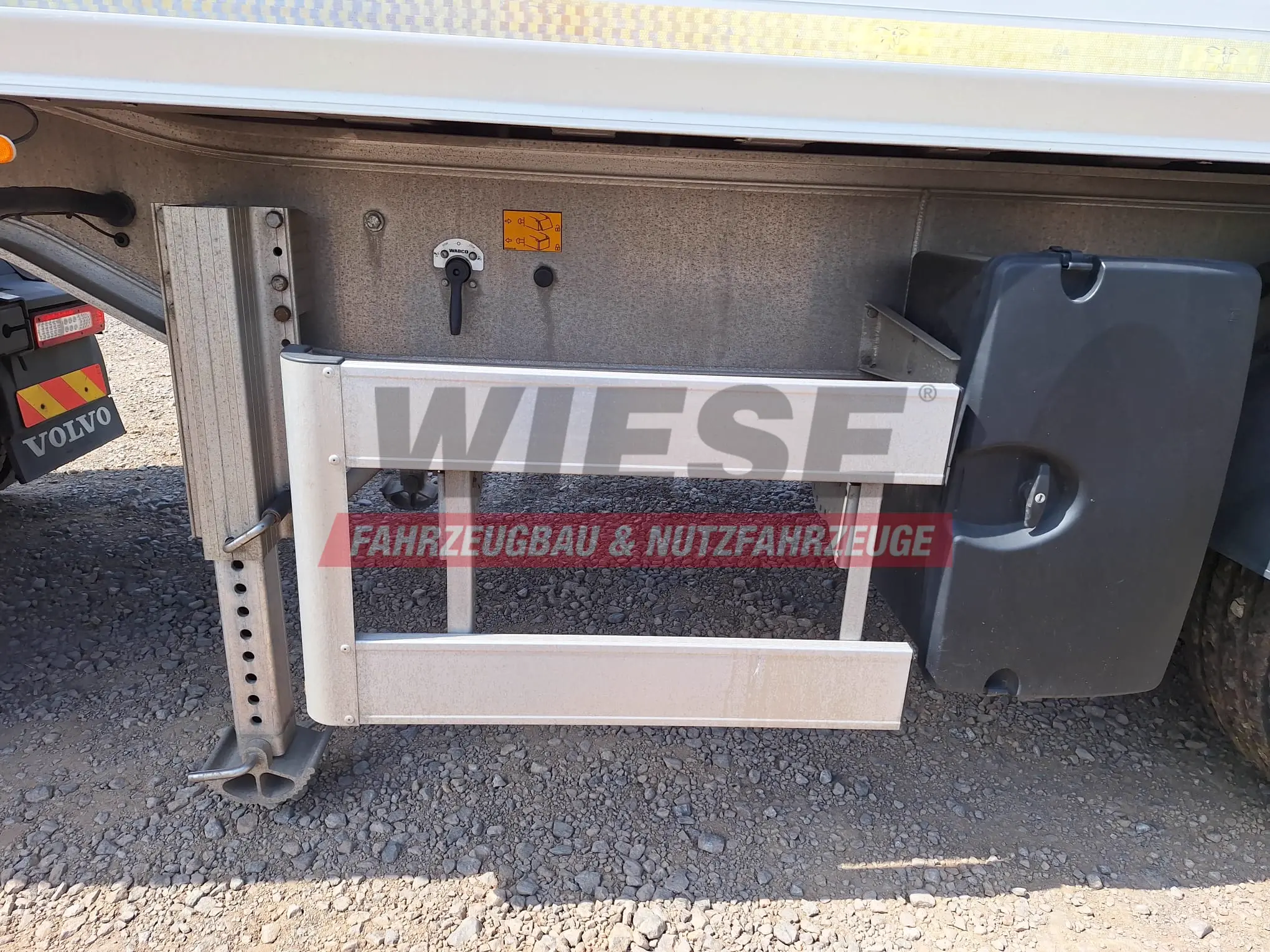 Benalu Bulkliner S 95  50m³ Kombiklappe