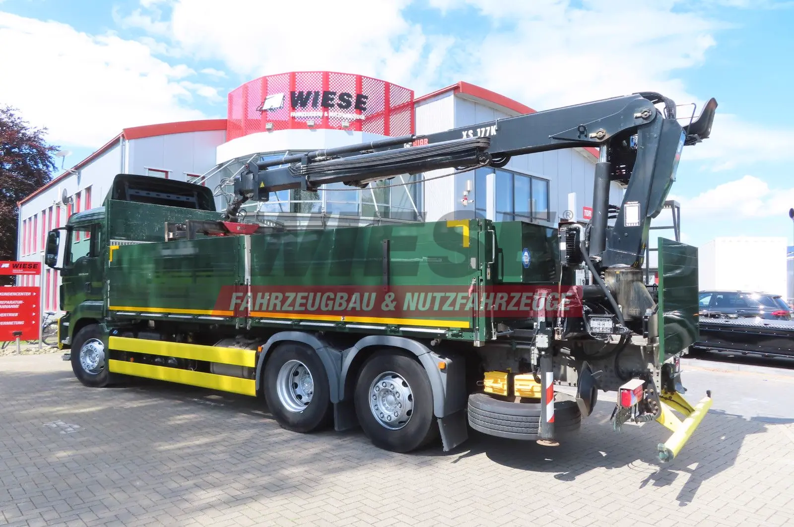 MAN TGX 26.500 6x2 - Baustoff - HIAB Kran