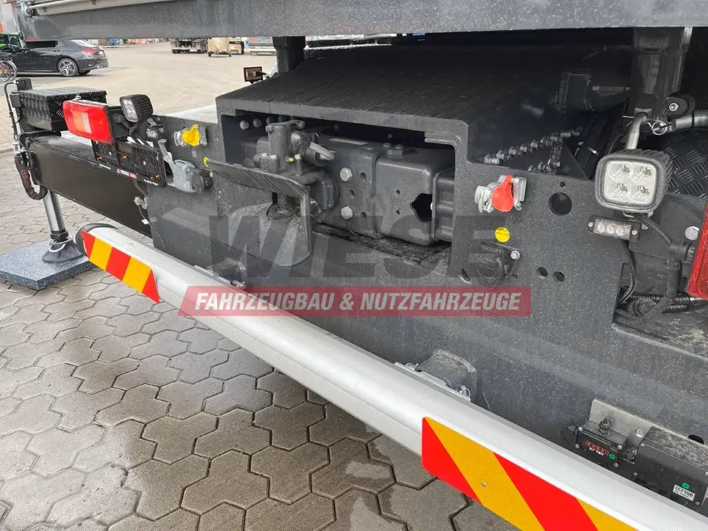 Volvo FH 500 8x4 Kran F820