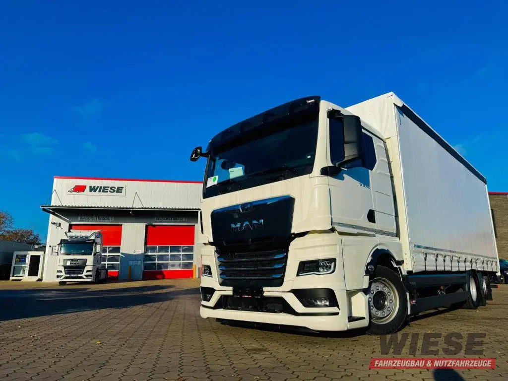 MAN MAN TGX 26.440 6x2-4 LL CH